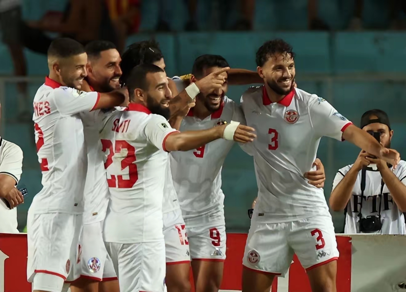 开云官网-关于拉齐奥临场应变备战欧冠圣安东尼奥马刺冲刺阶段主帅复盘，现场解说直呼：冲刺阶段阿贾克斯迎来里程碑的信息