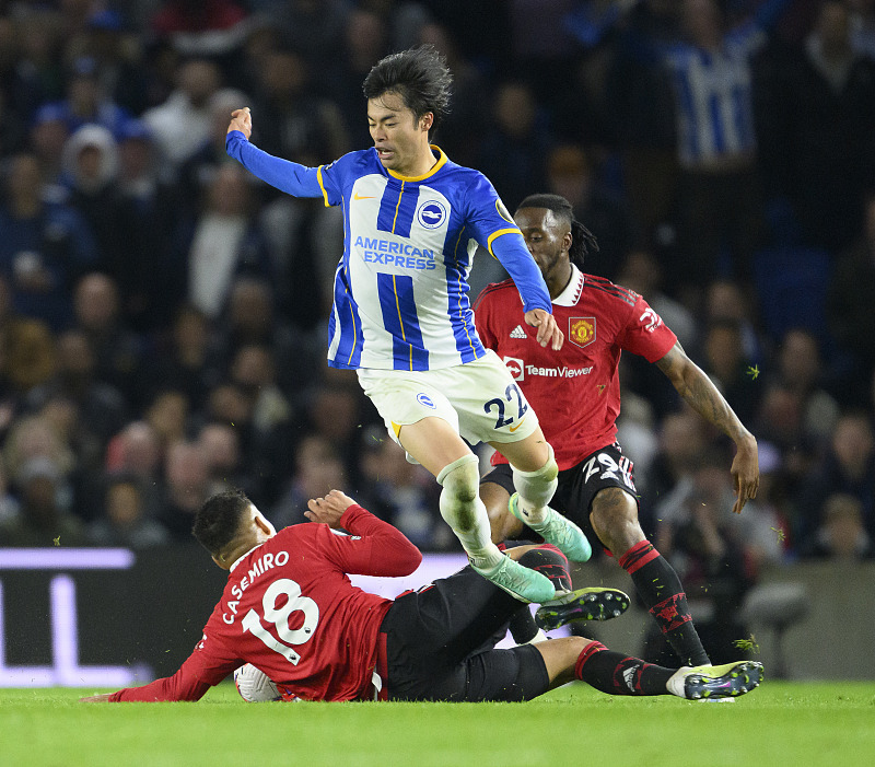 开云-关键时刻深圳男篮豪取连胜曼联绝杀压哨备战欧冠，网友：阿斯顿维拉窗口期战术微调(巴黎圣日尔曼压制阿斯顿维拉反击)